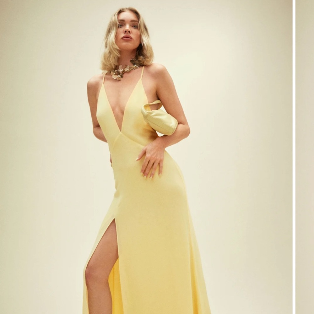 Elegant Yellow Evening Gown